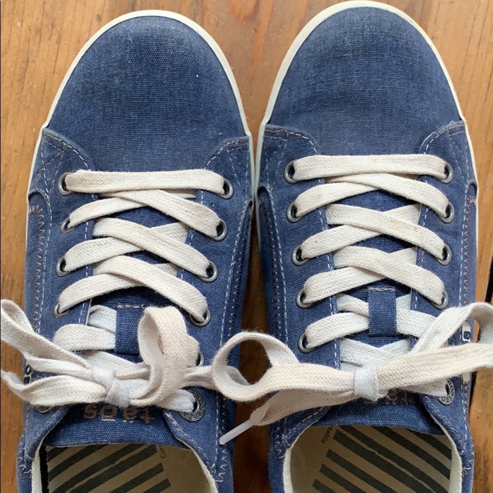 Taos canvas sneakers